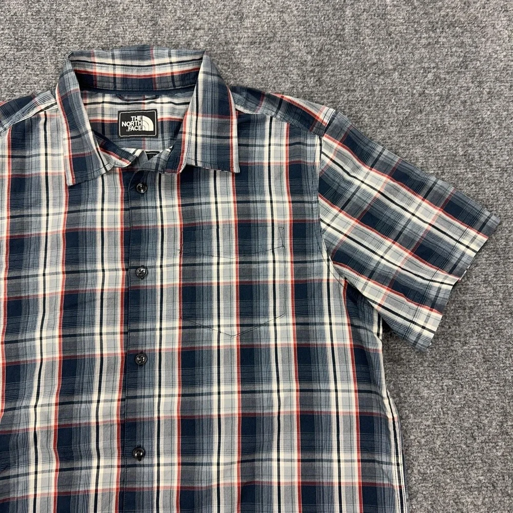 The North Face Shirt Mens L Blue Plaid Cotton Polyester Short Sleeve Button Up